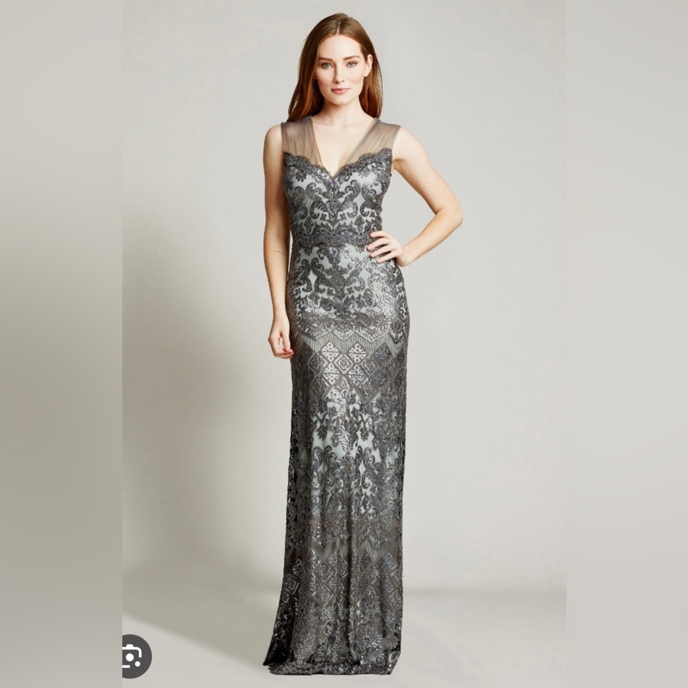 Tadashi Shoji Sayuri Embroidered Gown size 4